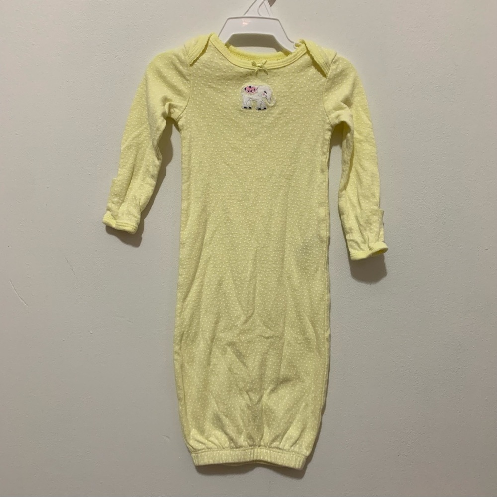 Carter’s🎀 Yellow Polkadot Sleeper with elephant🎀 baby clothes pajamas